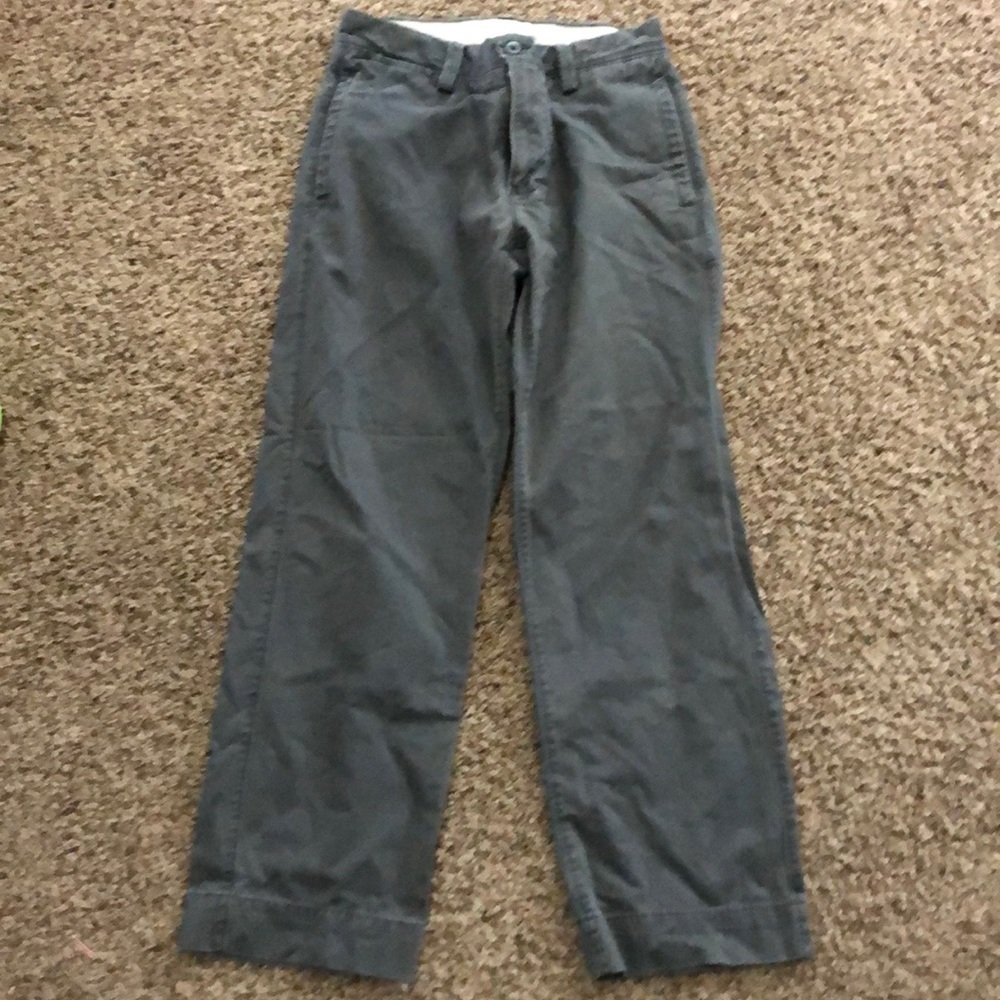 GAP relaxed fit khakis size 29x30